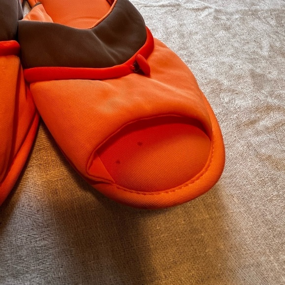 Vintage Gossard Artemis orange house slippers size 10-11 see photo with ruler - Picture 5 of 7